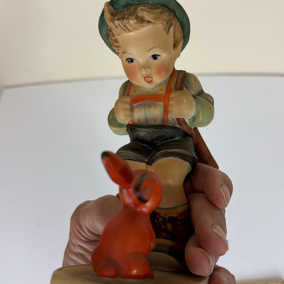 Vintage Hummel Goebel Large “Sensitive Hunter “  #6/II TMK-5 1972-79 - Picture 2 of 12